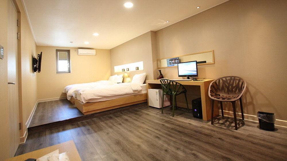 141 มินิ โฮเต็ล Hotel คยองจู ภายนอก รูปภาพ