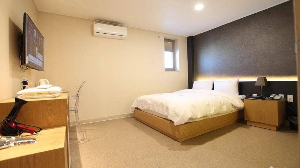 141 มินิ โฮเต็ล Hotel คยองจู ภายนอก รูปภาพ